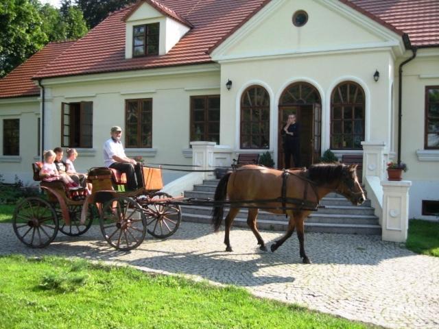 Gospodarstwo Agroturystyczne Dworek Janowicki Kazimierzewo Exterior foto